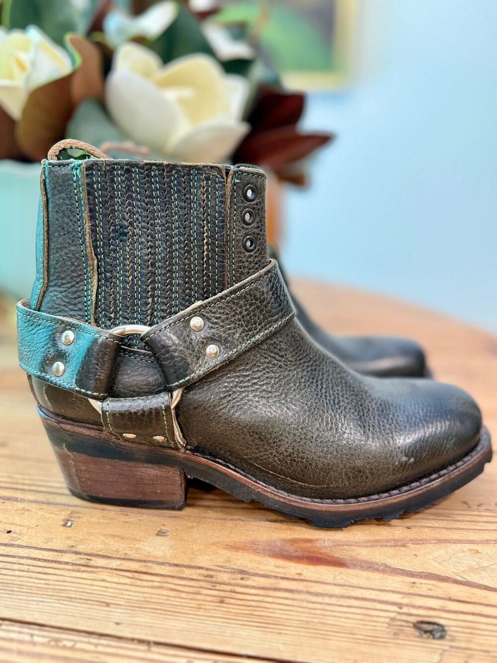 Freebird by Steven Whiskey Green Leather Harness Ankle Boots Distressed 8